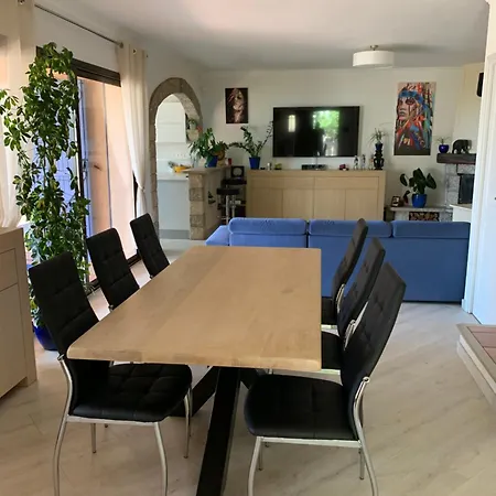 Magnifique Vue Avec Jacuzzi Villa *